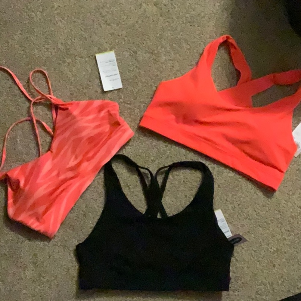 NWT 3 medium sports bras